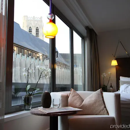 Pillows Centre Hotel