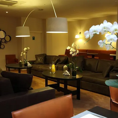 Pillows Centre Hotel 4*